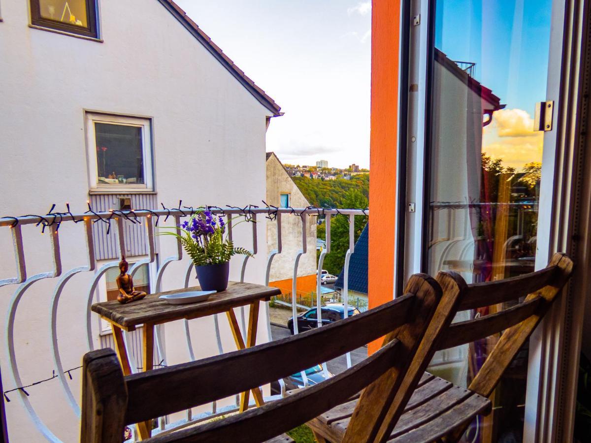 #121 Grosse, Gemuetliche Wohnung In Remscheid-City Esterno foto