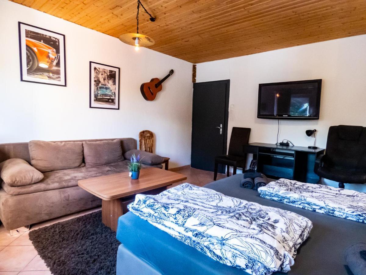#121 Grosse, Gemuetliche Wohnung In Remscheid-City Esterno foto